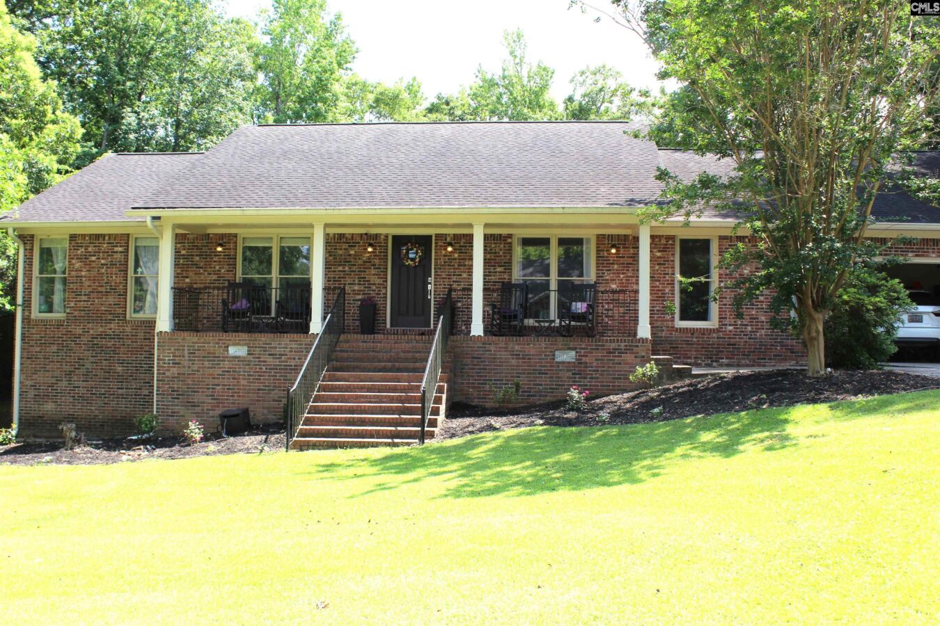 2220 Quail Hollow Court